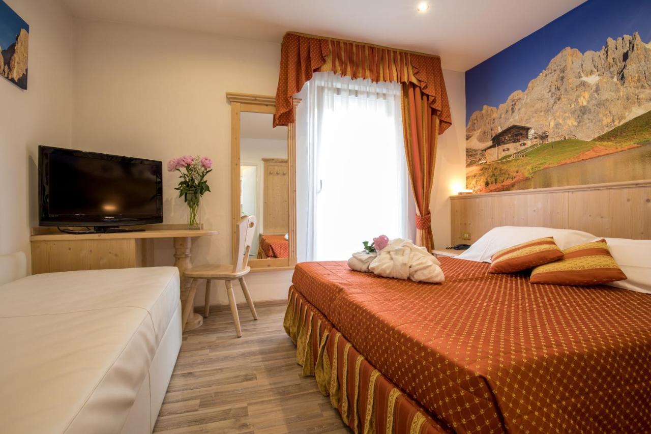 Hotel Touring Predazzo Exteriör bild