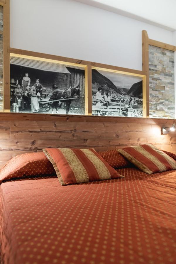 Hotel Touring Predazzo Exteriör bild